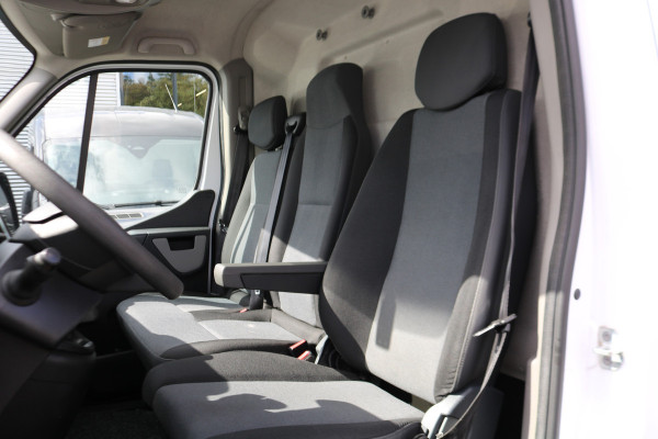 Renault Master 2.3 dCi 146pk L2 H2 2x Schuifdeur Airco Navigatie Camera