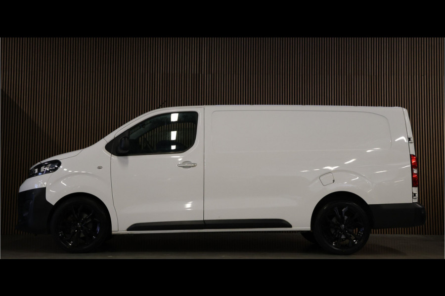 Opel Vivaro 2.0 CDTI L3H1 XL | CarPlay | Camera | Lederen bekleding | 3-Zitter | Blind Spot | Keyless entry | Climate control |  Dealer onderhouden | Nieuwe APK | Nieuwe vliegwiel / koppeling