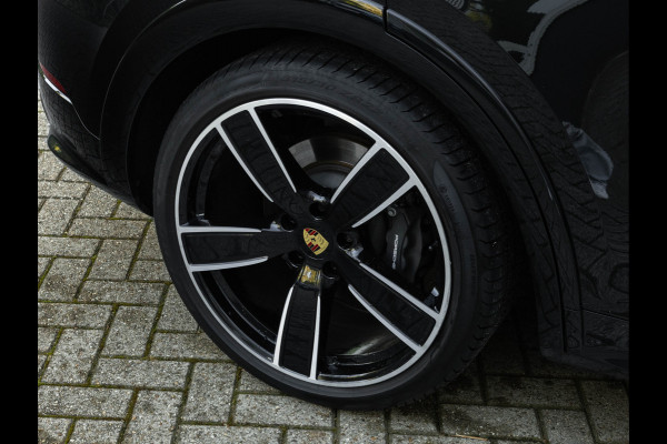 Porsche Cayenne Coupé 3.0 E-Hybrid - Pano - Sport Chrono - Trekhaak - Luchtvering - Achterasbesturing