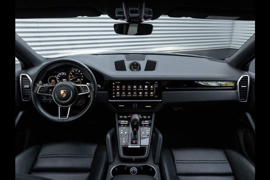 Porsche Cayenne Coupé 3.0 E-Hybrid - Pano - Sport Chrono - Trekhaak - Luchtvering - Achterasbesturing