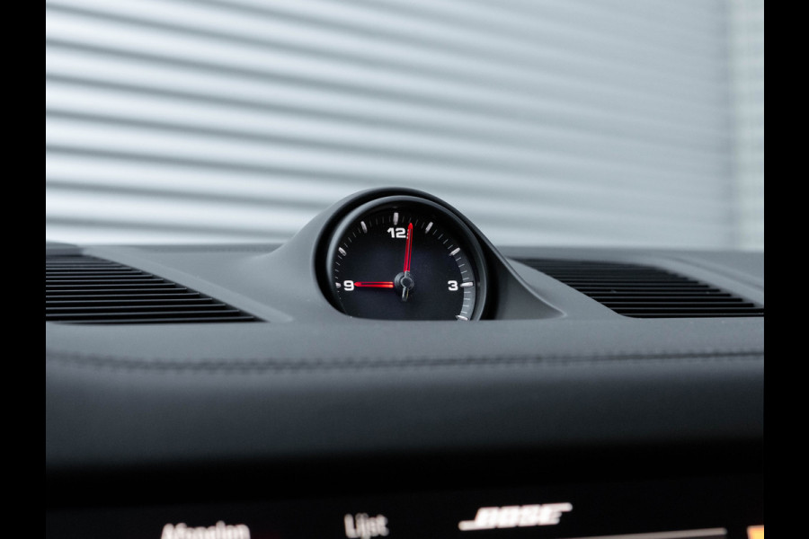 Porsche Cayenne Coupé 3.0 E-Hybrid - Pano - Sport Chrono - Trekhaak - Luchtvering - Achterasbesturing