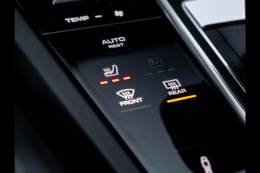 Porsche Cayenne Coupé 3.0 E-Hybrid - Pano - Sport Chrono - Trekhaak - Luchtvering - Achterasbesturing