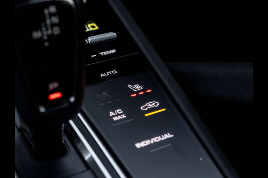 Porsche Cayenne Coupé 3.0 E-Hybrid - Pano - Sport Chrono - Trekhaak - Luchtvering - Achterasbesturing