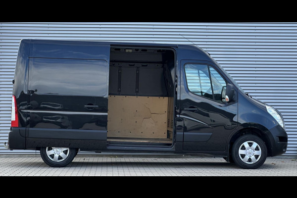 Renault Master T33 2.3 dCi L2H2 Trekhaak|Airco|Zwart Navi|Airco|Zwart|Lage km stand|Nette bus!