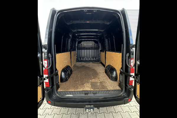 Renault Master T33 2.3 dCi L2H2 Trekhaak|Airco|Zwart Navi|Airco|Zwart|Lage km stand|Nette bus!