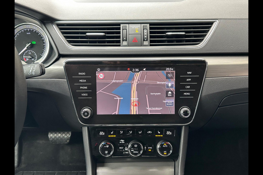 Škoda Superb Combi 2.0 TSI DSG 140Kw Navi Carplay Memory Škoda Superb Combi 2.0 TSI DSG 140Kw Navi Carplay Memory