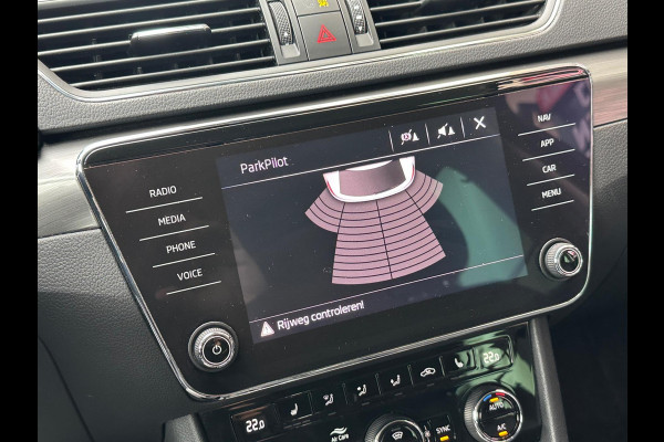 Škoda Superb Combi 2.0 TSI DSG 140Kw Navi Carplay Memory Škoda Superb Combi 2.0 TSI DSG 140Kw Navi Carplay Memory