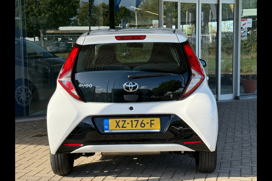 Toyota Aygo 1.0 VVT-i x-play Navi|Camera|Carplay
