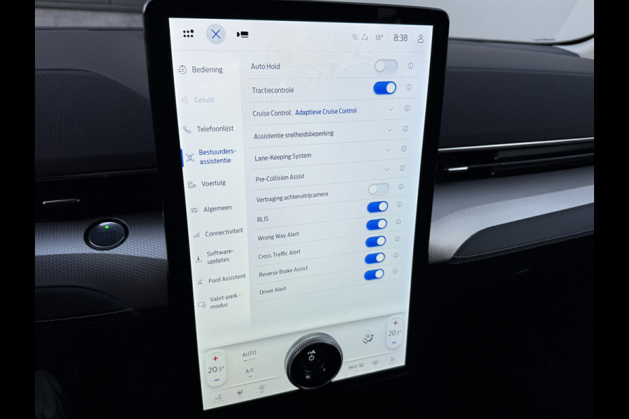 Ford Mustang Mach-E Extended RWD 98 kWh | SOH 93.5% | Camera | Stoel/Stuurverw. | Apple Carplay