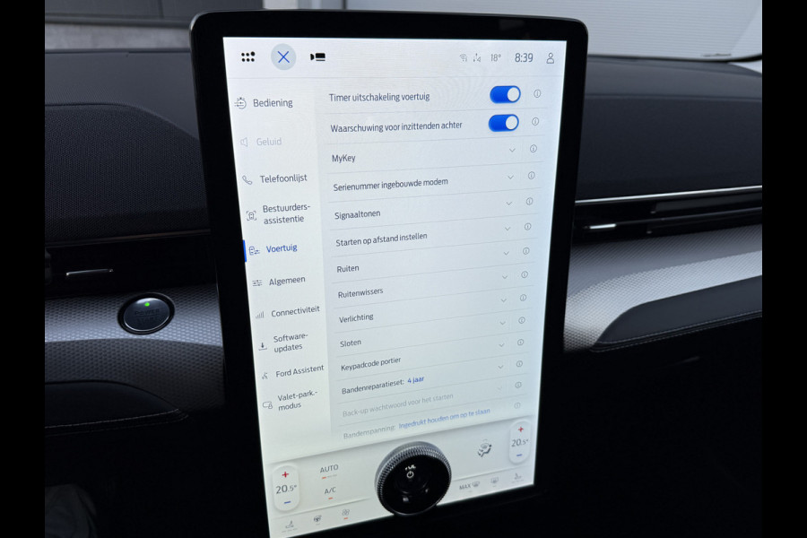 Ford Mustang Mach-E Extended RWD 98 kWh | SOH 93.5% | Camera | Stoel/Stuurverw. | Apple Carplay