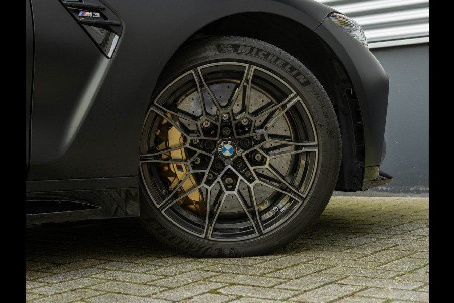 BMW 3 Serie M3 - Manual - Individual "Frozen Black" - Carbon Brakes - Bucket Seats BMW 3 Serie M3 - Manual - Individual "Frozen Black" - Carbon Brakes - Bucket Seats