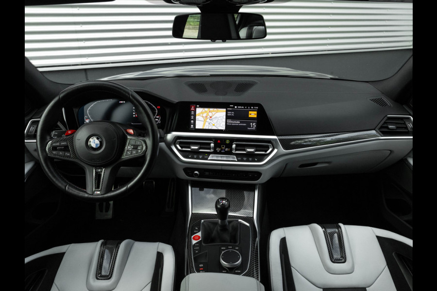 BMW 3 Serie M3 - Manual - Individual "Frozen Black" - Carbon Brakes - Bucket Seats BMW 3 Serie M3 - Manual - Individual "Frozen Black" - Carbon Brakes - Bucket Seats