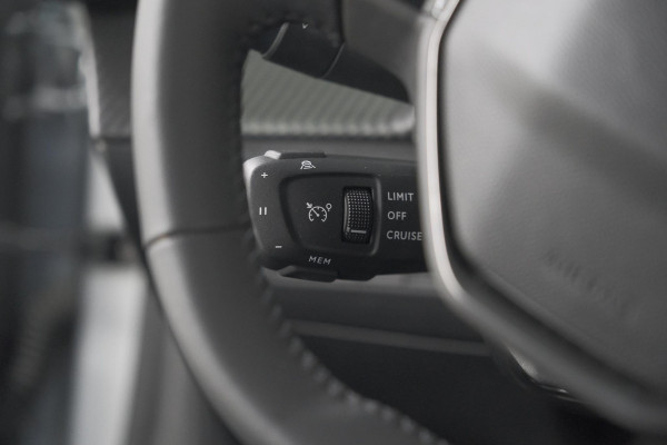Peugeot 208 PureTech 100 Allure | 360 Camera | Adaptieve Cruise Control | Dodehoekdetectie