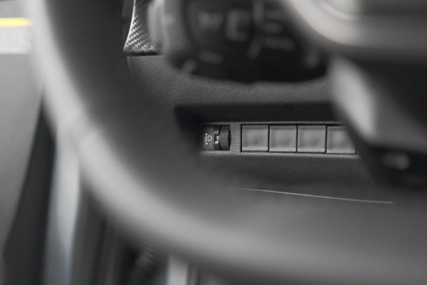 Peugeot 208 PureTech 100 Allure | 360 Camera | Adaptieve Cruise Control | Dodehoekdetectie