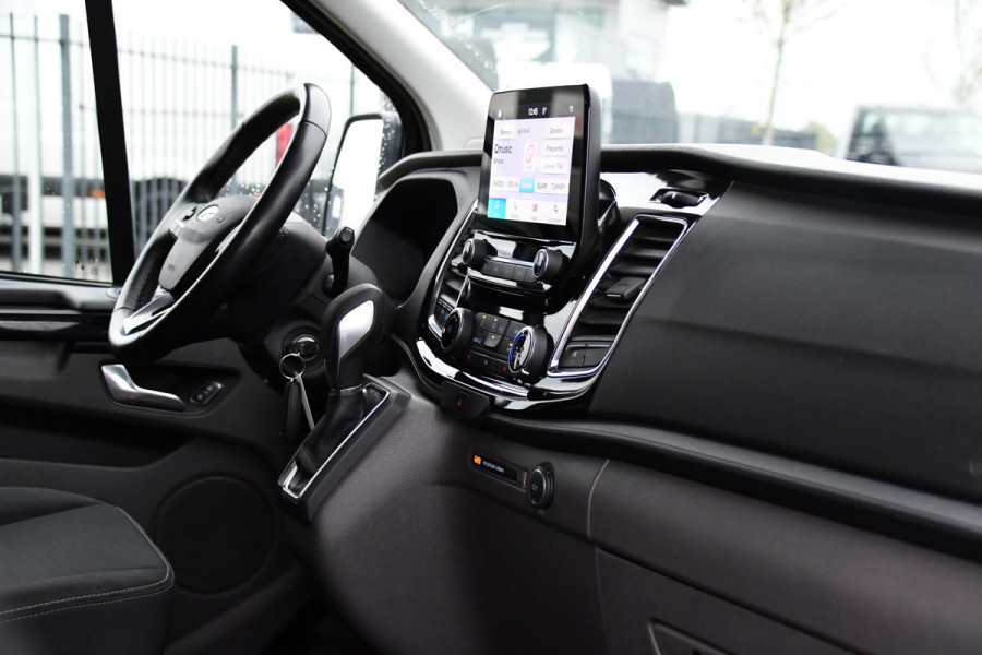 Ford Transit Custom 300 2.0 TDCI L2H1 Black Edition DC Limited Camera, Cruise, Carplay, Automaat, LED, Multimedia, Sensoren, 170PK, UNIEK! Ford Transit Custom 300 2.0 TDCI L2H1 Black Edition DC Limited Camera, Cruise, Carplay, Automaat, LED, Multimedia, Sensoren, 170PK, UNIEK!