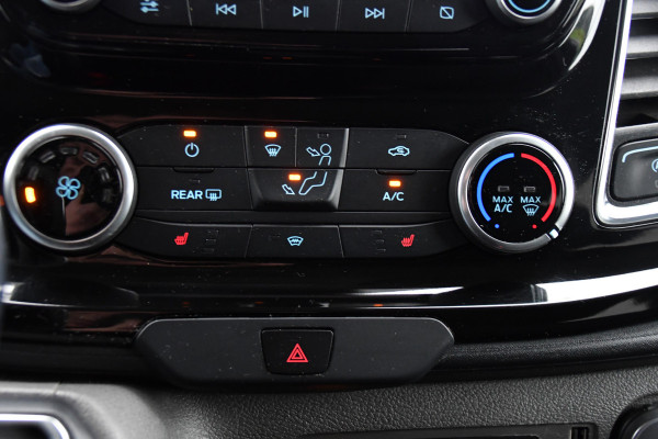 Ford Transit Custom 300 2.0 TDCI L2H1 Black Edition DC Limited Camera, Cruise, Carplay, Automaat, LED, Multimedia, Sensoren, 170PK, UNIEK! Ford Transit Custom 300 2.0 TDCI L2H1 Black Edition DC Limited Camera, Cruise, Carplay, Automaat, LED, Multimedia, Sensoren, 170PK, UNIEK!