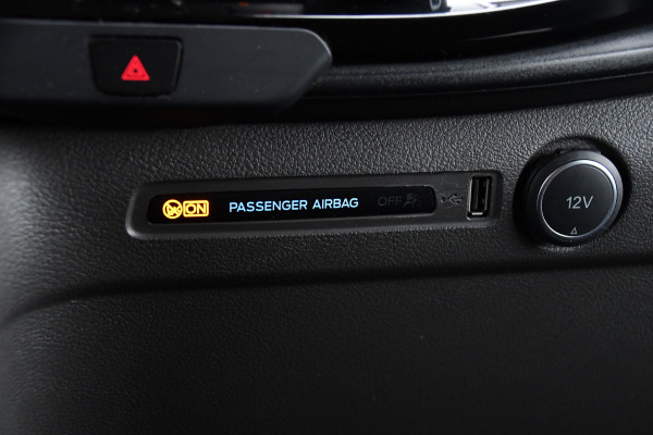 Ford Transit Custom 300 2.0 TDCI L2H1 Black Edition DC Limited Camera, Cruise, Carplay, Automaat, LED, Multimedia, Sensoren, 170PK, UNIEK! Ford Transit Custom 300 2.0 TDCI L2H1 Black Edition DC Limited Camera, Cruise, Carplay, Automaat, LED, Multimedia, Sensoren, 170PK, UNIEK!