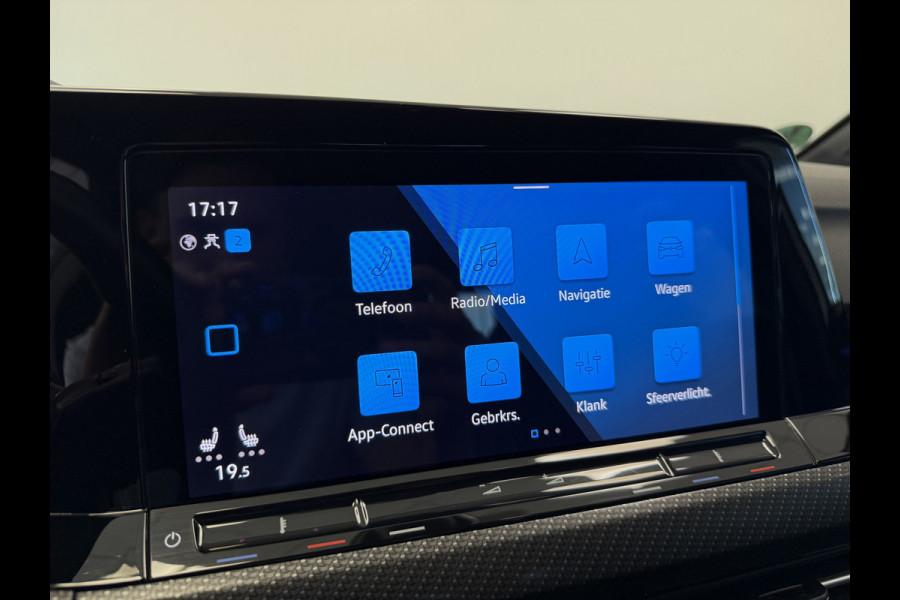 Volkswagen Golf 1.5 eTSI 3x R-Line Head-up IQ-light Adaptive-Cruise