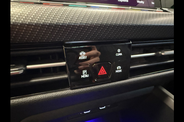 Volkswagen Golf 1.5 eTSI 3x R-Line Head-up IQ-light Adaptive-Cruise