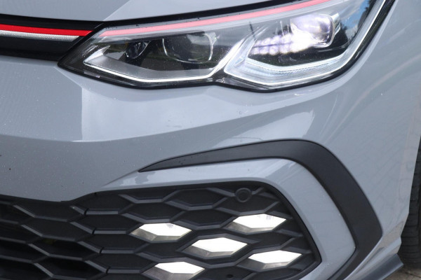 Volkswagen Golf 2.0 TSI GTI | PANO - HUD - IQ.LIGHT - HARMAN KARDON - VOL!