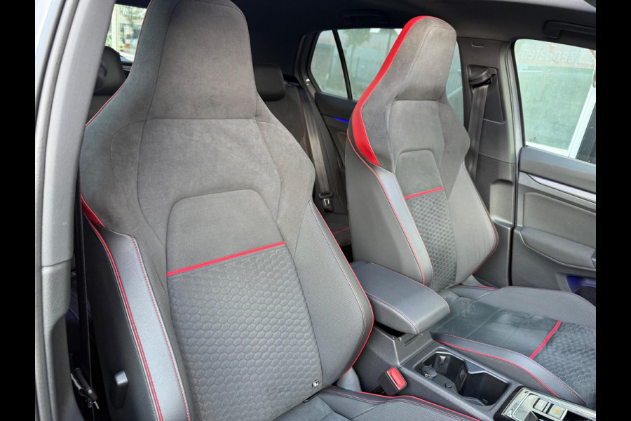 Volkswagen Golf 2.0 TSI GTI Clubsport I Pano I IQ I HUD I Keyless