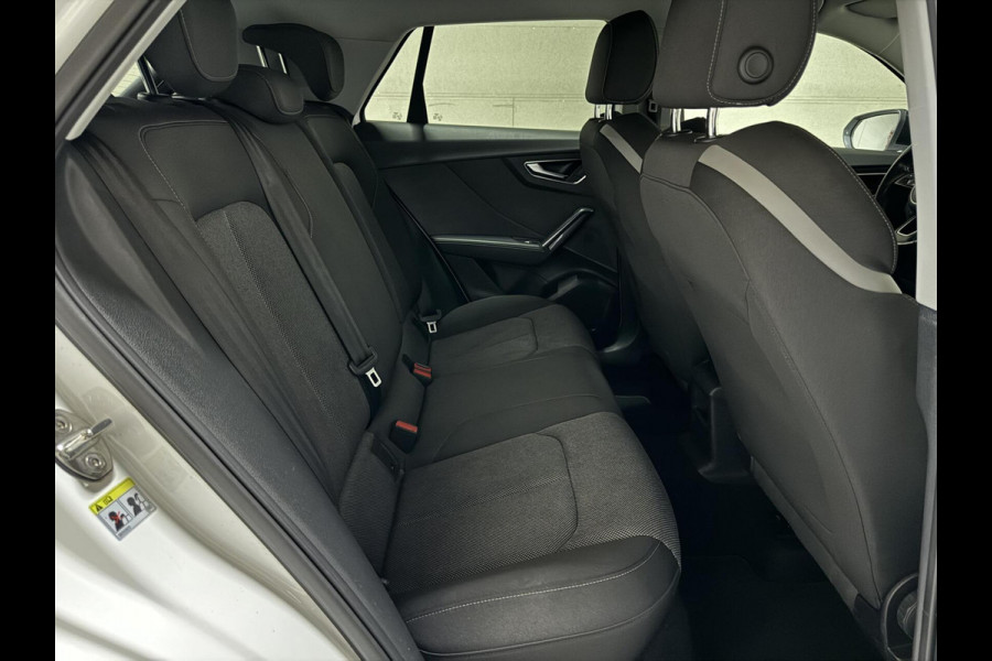 Audi Q2 30 TFSI S-Line Black Edition DSG Navi Cruise Sfeer NAP Audi Q2 30 TFSI S-Line Black Edition DSG Navi Cruise Sfeer NAP