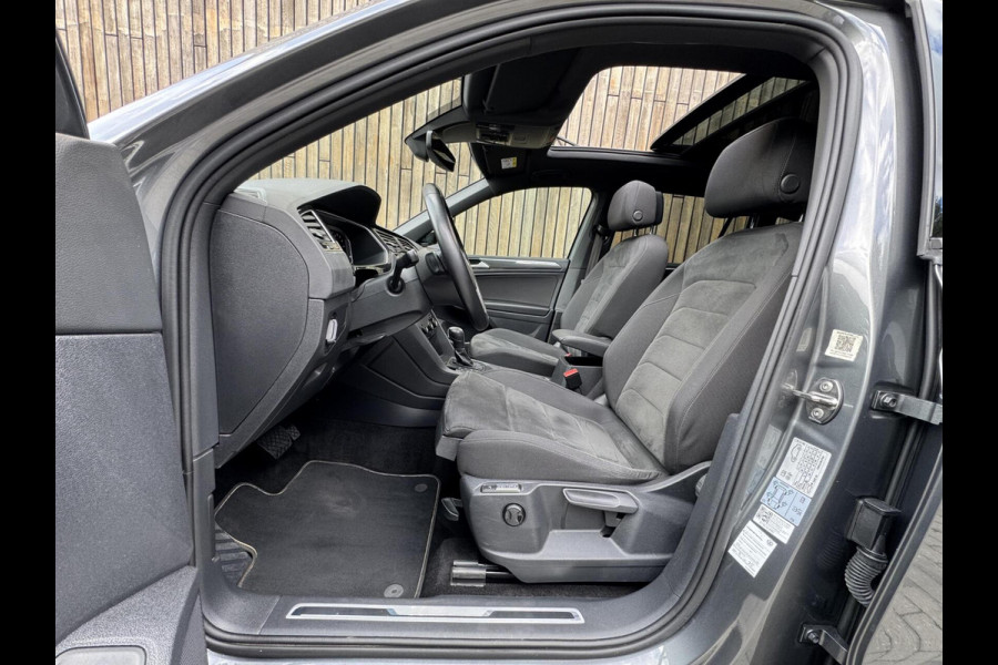 Volkswagen Tiguan 1.5 TSI R-line Automaat | Panoramadak | LED verlichting | Adaptieve cruise control | Black style | Adaptief demping systeem | St
