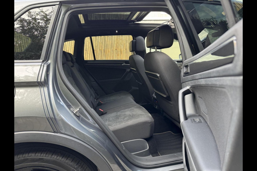 Volkswagen Tiguan 1.5 TSI R-line Automaat | Panoramadak | LED verlichting | Adaptieve cruise control | Black style | Adaptief demping systeem | St