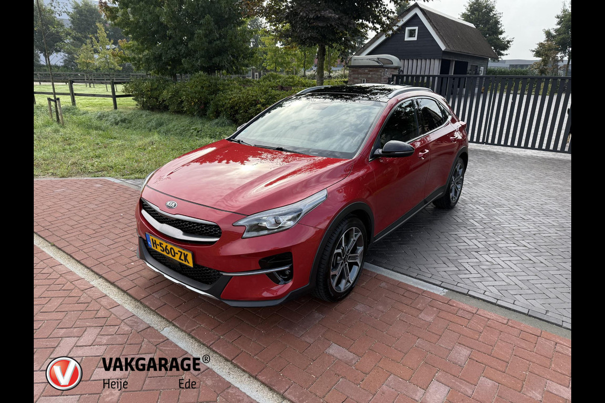 Kia Xceed 1.6 T-GDi DynamicPlusLine | 204 PK | Panoramadak | Trekhaak | Virtual cockpit | Dealer onderhouden |