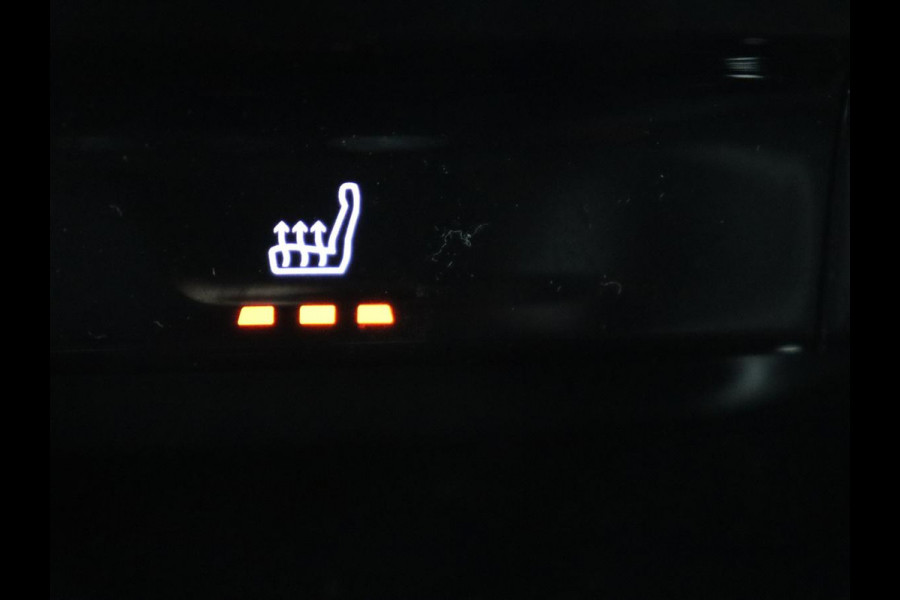 Peugeot 508 1.6 HYbrid 225 GT | Trekhaak | Stoelverwarming | Adaptive cruise | Carplay | Sfeerverlichting | Half leder | Navigatie | Camera | Keyess | PHEV | Plug In