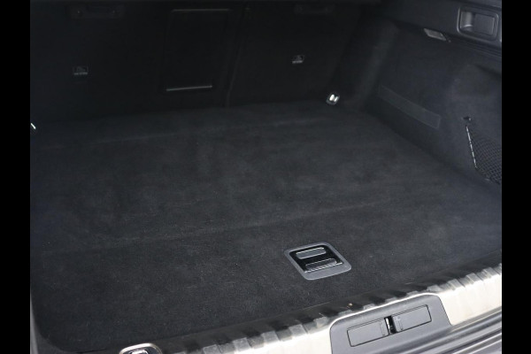 Peugeot 508 1.6 HYbrid 225 GT | Trekhaak | Stoelverwarming | Adaptive cruise | Carplay | Sfeerverlichting | Half leder | Navigatie | Camera | Keyess | PHEV | Plug In
