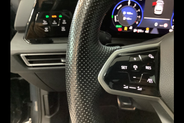 Volkswagen Golf 1.4 eHybrid GTE camera