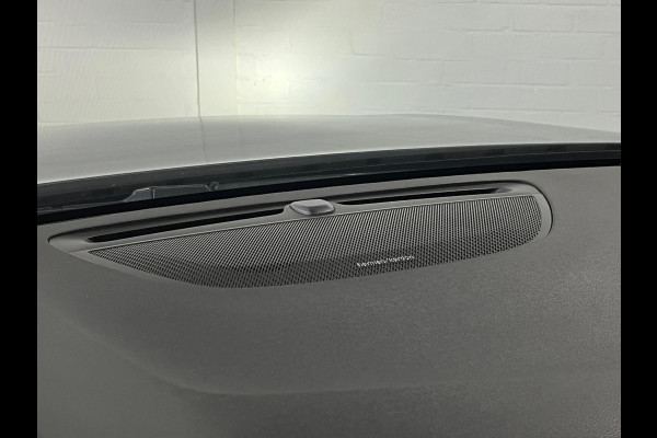 Volvo S60 2.0 B3 R-design | Open dak | Adaptive cruise control | Harman/Kardon | Memory | 360 graden Camera