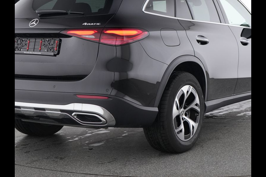Mercedes-Benz GLC 300 e 4MATIC Plug-In Hybride Alarm KLasse 3 | Distronic | Trekhaak | Digital Koplampen | Stuur en Stoelverwarming. Inclusief 24 maanden MB Certified garantie voor Europa.