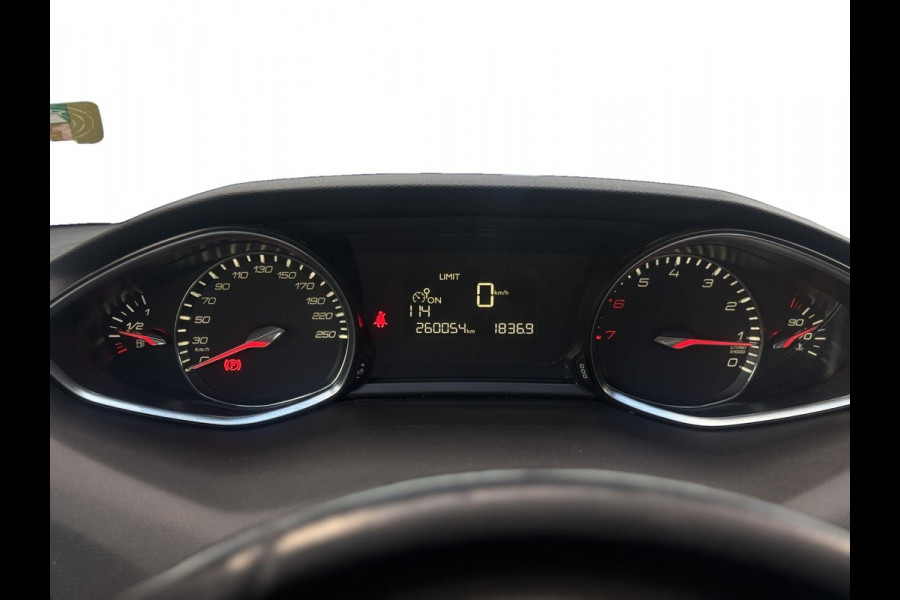 Peugeot 308 SW 1.2 PureTech Blue Lease Premium 131PK|Trekhaak Navi Clima Pano Cruise Camera Pdc v+a distrubutie riem vervangen