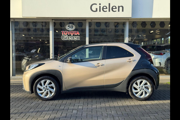 Toyota Aygo X 1.0 VVT-i Automaat Pulse Bi-Tone | Trekhaak, Lichtmetalen velgen, Privacy glass, Parkeercamera, Apple CarPlay/Android auto