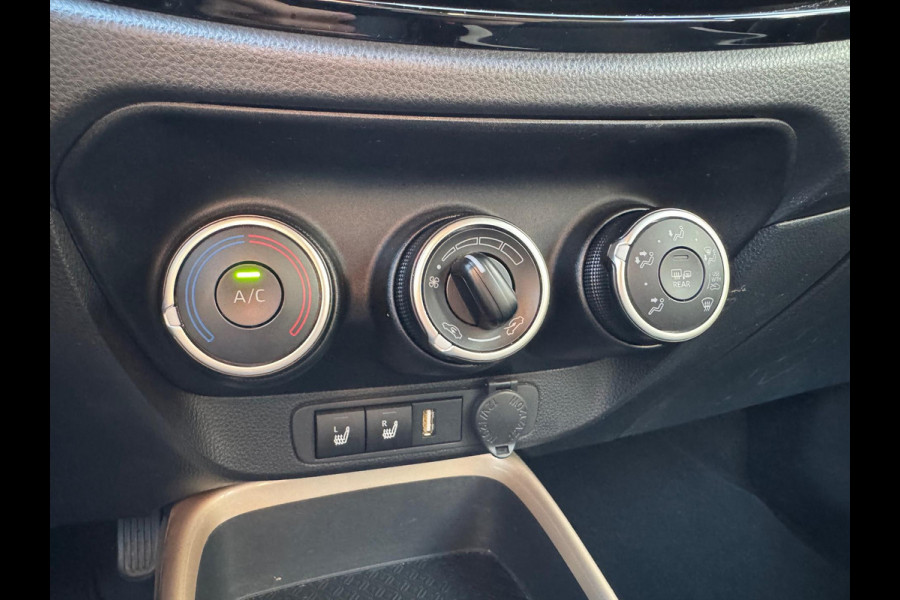 Toyota Aygo X 1.0 VVT-i Automaat Pulse Bi-Tone | Trekhaak, Lichtmetalen velgen, Privacy glass, Parkeercamera, Apple CarPlay/Android auto