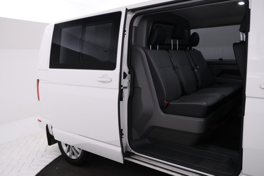 Volkswagen Transporter 2.0 TDI L1H1 26 Volleder, Dubbel cabine, Navigatie Volkswagen Transporter 2.0 TDI L1H1 26 Volleder, Dubbel cabine, Navigatie