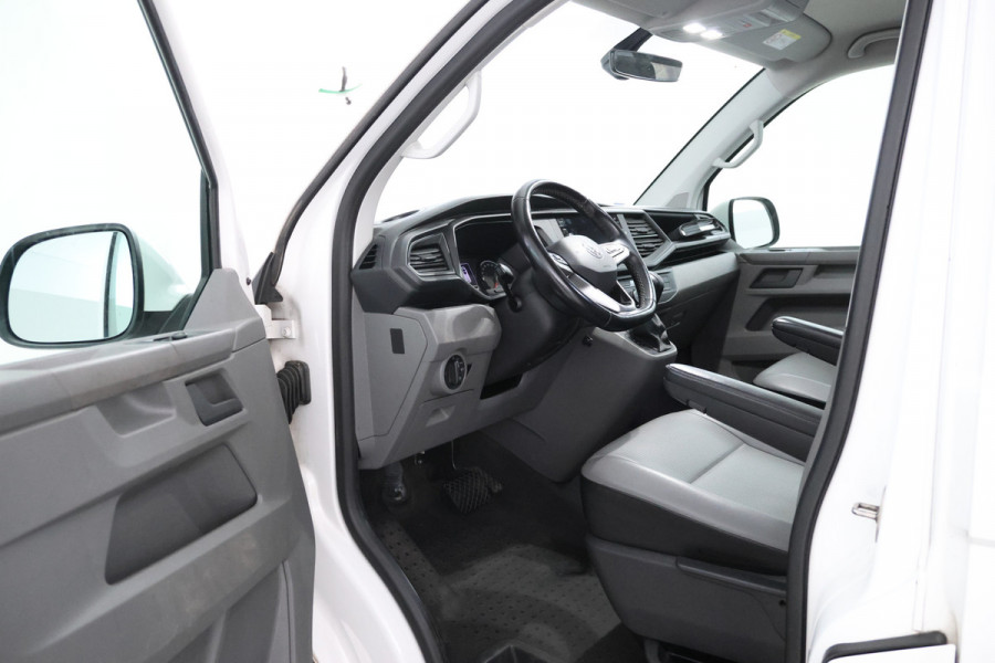 Volkswagen Transporter 2.0 TDI L1H1 26 Volleder, Dubbel cabine, Navigatie Volkswagen Transporter 2.0 TDI L1H1 26 Volleder, Dubbel cabine, Navigatie