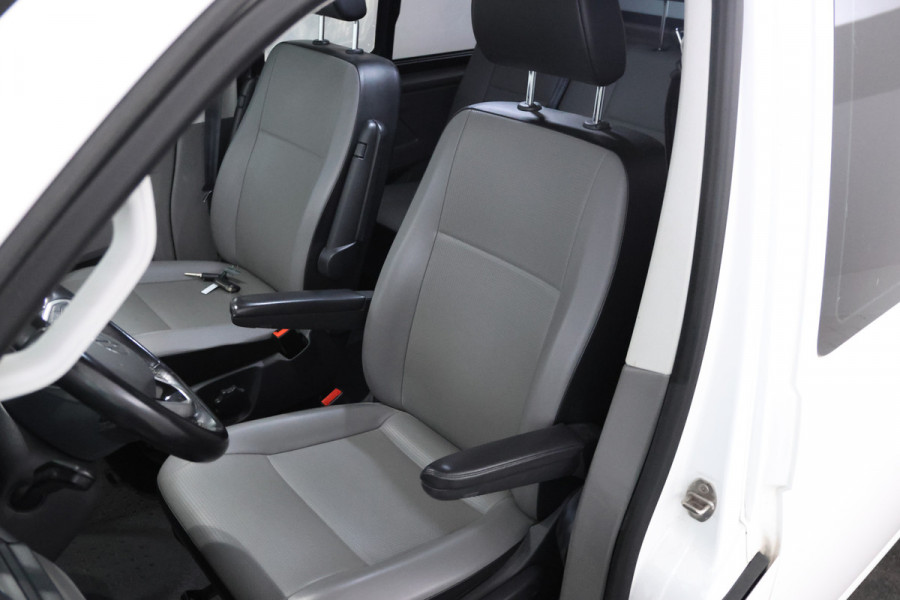 Volkswagen Transporter 2.0 TDI L1H1 26 Volleder, Dubbel cabine, Navigatie Volkswagen Transporter 2.0 TDI L1H1 26 Volleder, Dubbel cabine, Navigatie