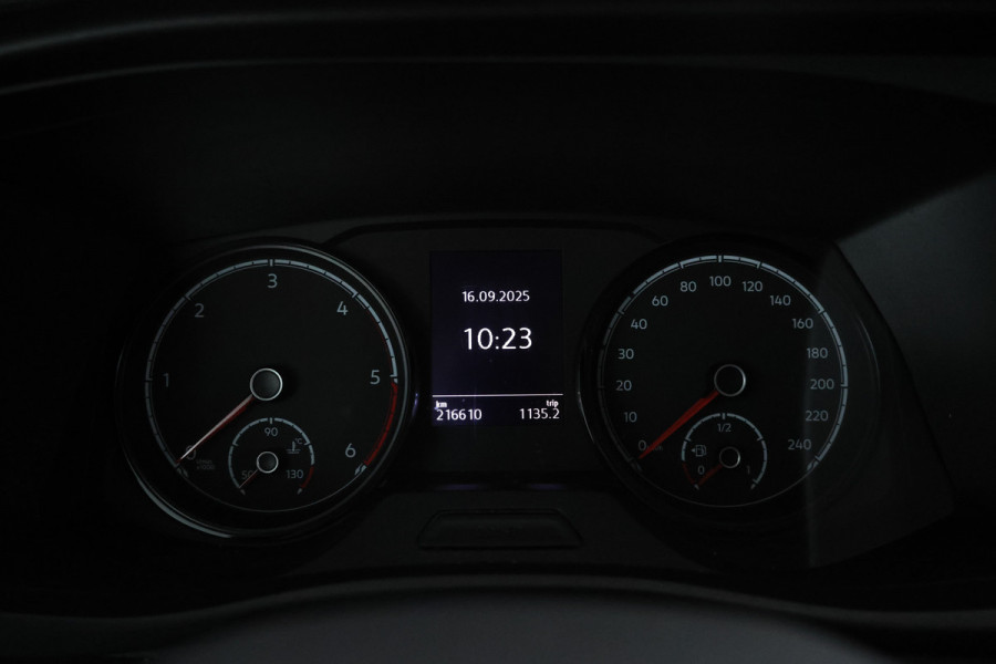 Volkswagen Transporter 2.0 TDI L1H1 26 Volleder, Dubbel cabine, Navigatie Volkswagen Transporter 2.0 TDI L1H1 26 Volleder, Dubbel cabine, Navigatie