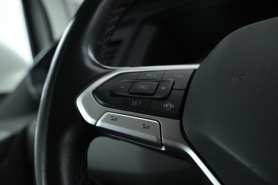 Volkswagen Transporter 2.0 TDI L1H1 26 Volleder, Dubbel cabine, Navigatie Volkswagen Transporter 2.0 TDI L1H1 26 Volleder, Dubbel cabine, Navigatie