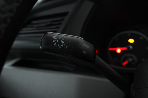 Volkswagen Transporter 2.0 TDI L1H1 26 Volleder, Dubbel cabine, Navigatie Volkswagen Transporter 2.0 TDI L1H1 26 Volleder, Dubbel cabine, Navigatie