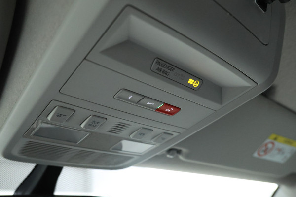 Volkswagen Transporter 2.0 TDI L1H1 26 Volleder, Dubbel cabine, Navigatie Volkswagen Transporter 2.0 TDI L1H1 26 Volleder, Dubbel cabine, Navigatie