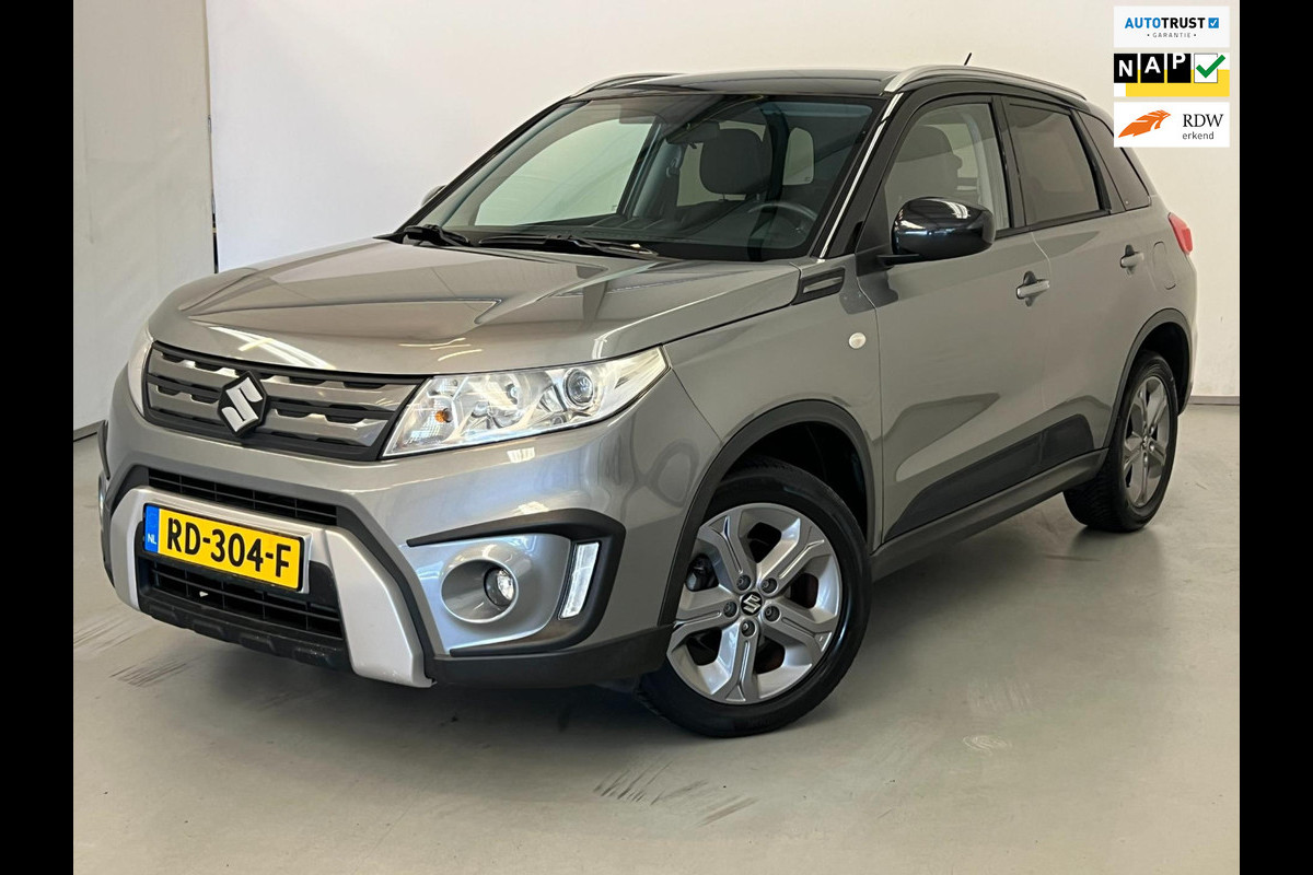 Suzuki Vitara 1.6 Exclusive / NL-auto / Navi / Trekhaak / Stoelverwarming