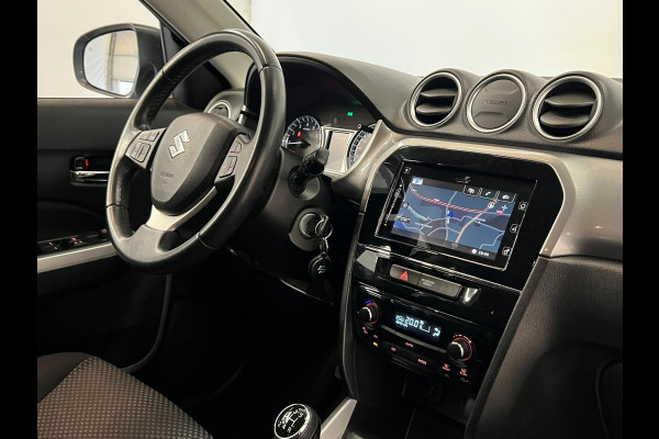 Suzuki Vitara 1.6 Exclusive / NL-auto / Navi / Trekhaak / Stoelverwarming