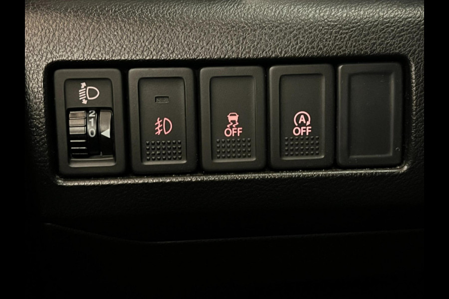 Suzuki Vitara 1.6 Exclusive / NL-auto / Navi / Trekhaak / Stoelverwarming