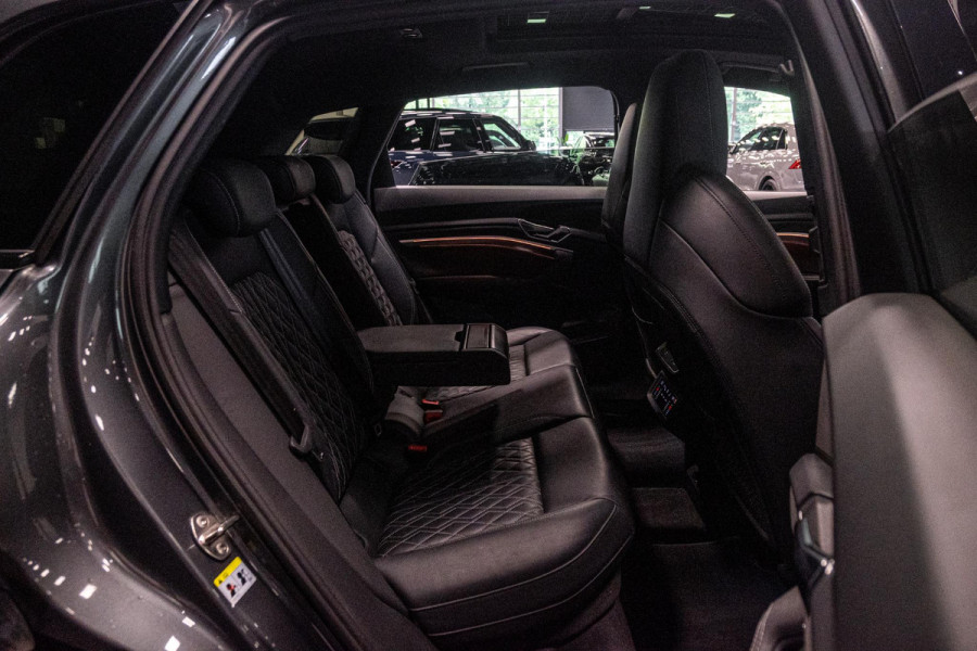 Audi e-tron S quattro 95 kWh *Bang & Olufsen / Panorama / Surround-View / Memory / ACC*