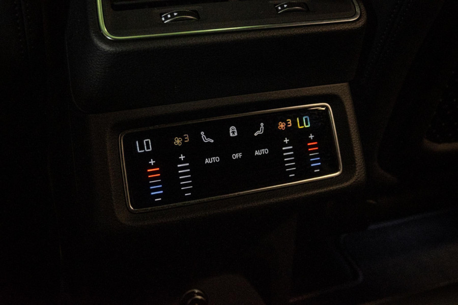 Audi e-tron S quattro 95 kWh *Bang & Olufsen / Panorama / Surround-View / Memory / ACC*
