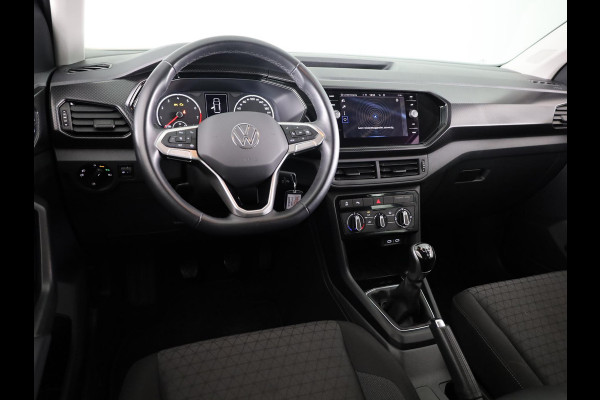 Volkswagen T-Cross 1.0 TSI Life 95 pk | Verlengde garantie | Navigatie | Trekhaak (afneembaar) | Parkeersensoren | Adaptieve cruise control |